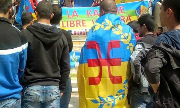 Préparatifs pour le 20 Avril : Réunion du Conseil universitaire MAK-Anavad de Tizi Wezzu