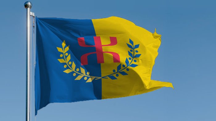 DRAPEAU ET HYMNE KABYLE