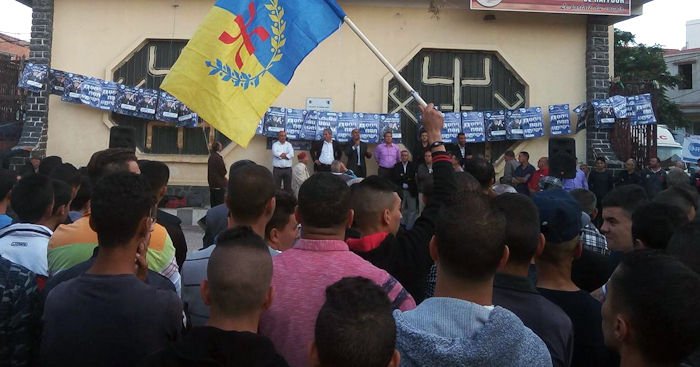 Djamel Bahloul hué à Raffour pour avoir tenu des propos graves sur les souverainistes kabyles