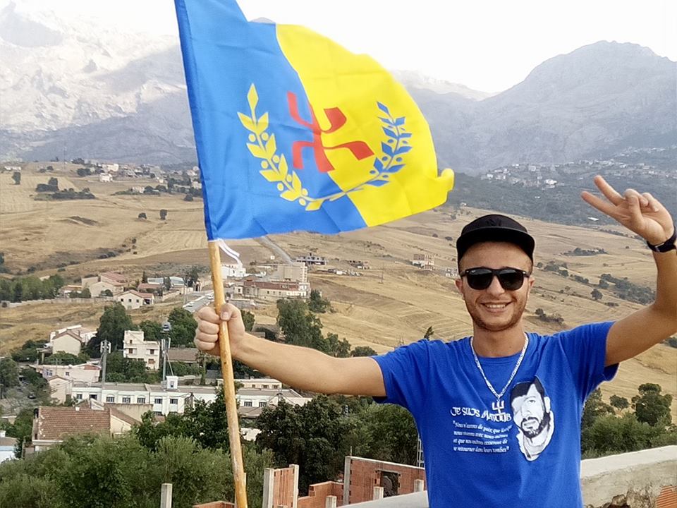 Alerte : Le père d’un militant kabyle embarqué par les gendarmes algériens