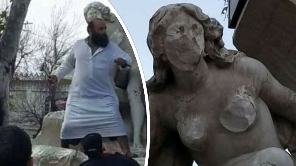 Un islamiste algérien dégrade une statue dénudée à Setif