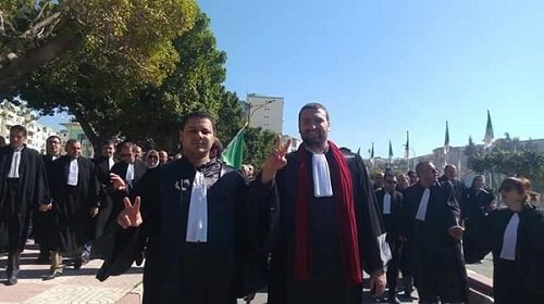 Marche des avocats pour la « dignité » à Tizi-Ouzou