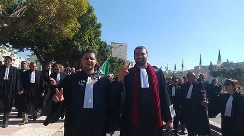 Marche des avocats pour la « dignité » à Tizi-Ouzou