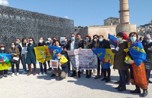 LA SECTION MAK PACA REND HOMMAGE AUX VICTIMES DU PRINTEMPS NOIR DE 2001