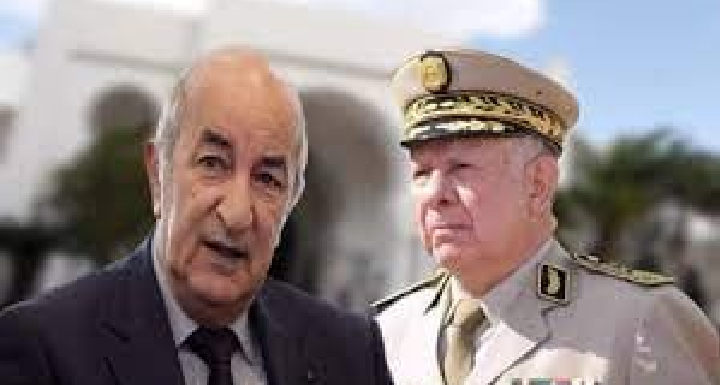 AVEC SES 200 000 ASSASSINATS ET CRIMES POLITIQUES, L’ALGÉRIE COLONIALE, TERRORISTE AVÉRÉE, ESSUIE SON ÉPÉE SANGUINOLENTE SUR LE DOS DE LA KABYLIE PACIFIQUE.