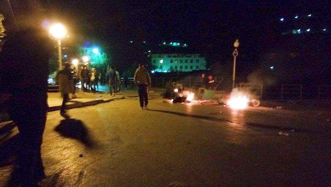 Émeutes : la police et plusieurs autres symboles de l'État algérien visés