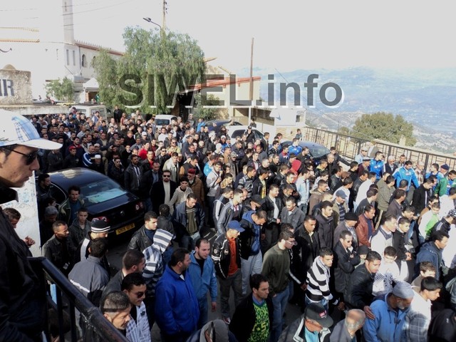Pour dénoncer l'insécurité: marche à Ighil Ali Pour dénoncer l'insécurité: marche à Ighil Ali