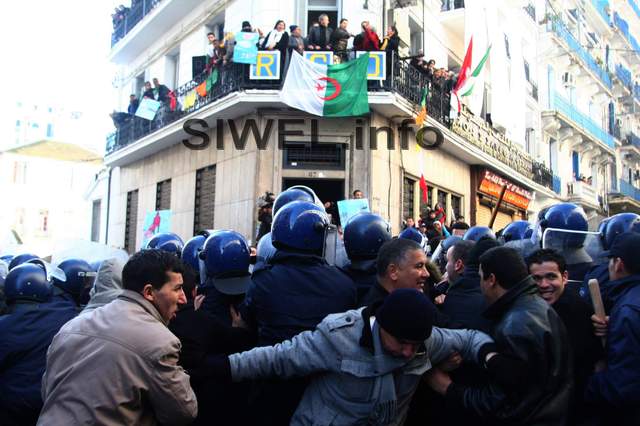 La marche du RCD à Alger avortée