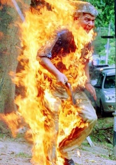 Tizi-Ouzou: tentative d'immolation dans le siège de l'ADE Tizi-Ouzou: tentative d'immolation dans le siège de l'ADE