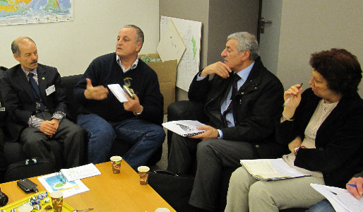 François Alfonsi, député européen, plaide la cause autonomiste Kabyle François Alfonsi, député européen, plaide la cause autonomiste Kabyle