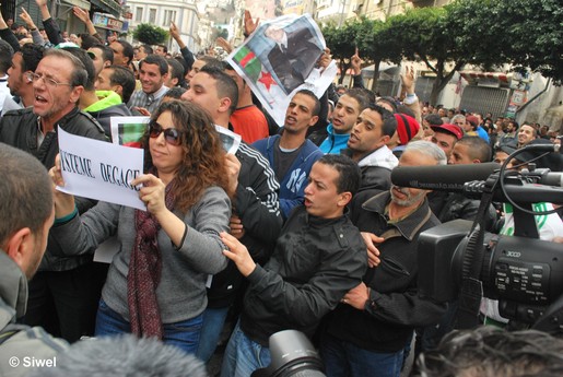 Alger : faible mobilisation face à un impressionnant dispositif policier Alger : faible mobilisation face à un impressionnant dispositif policier