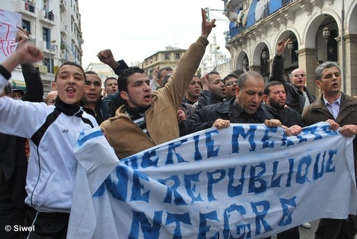 La CNCD implose après deux tentatives infructueuses pour provoquer le changement en Algérie La CNCD implose après deux tentatives infructueuses pour provoquer le changement en Algérie
