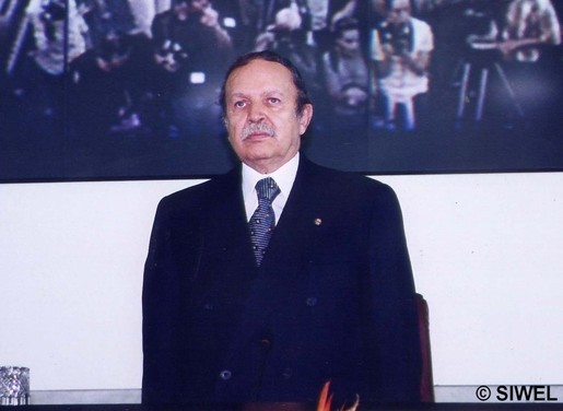Discours de Bouteflika aux Algériens : aucune mesure politique concrète n'a été annoncée Discours de Bouteflika aux Algériens : aucune mesure politique concrète n'a été annoncée