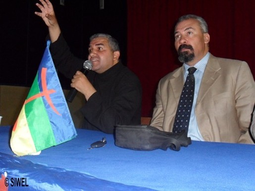 Meeting du MAK à At Ziki : « Bouteflika et son régime vont payer pour chaque goutte de sang kabyle » Meeting du MAK à At Ziki : « Bouteflika et son régime vont payer pour chaque goutte de sang kabyle »