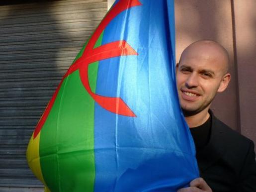 Sur décision du président de l'Anavad, Arezki Bakir libéré de ses charges officielles au HCDK Sur décision du président de l'Anavad, Arezki Bakir libéré de ses charges officielles au HCDK