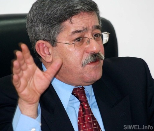 Algérie : Ahmed Ouyahia dément une prochaine libération de milliers de détenus islamistes Algérie : Ahmed Ouyahia dément une prochaine libération de milliers de détenus islamistes