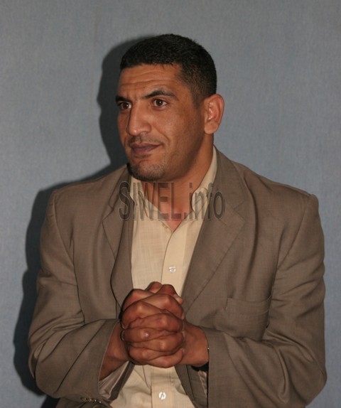 Karim Tabou dénonce le silence d'Alger sur les massacres en Libye