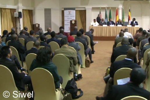 Libye : le comité des médiateurs de l'Union africaine appelle à une pause Libye : le comité des médiateurs de l'Union africaine appelle à une pause