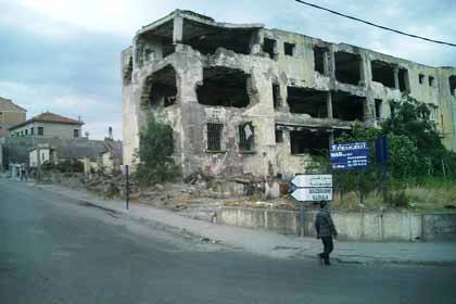 Les villages de Talaazizt et Tighilt Oukarouche s'opposent à la construction d'une brigade de gendarmerie à M'kira Les villages de Talaazizt et Tighilt Oukarouche s'opposent à la construction d'une brigade de gendarmerie à M'kira