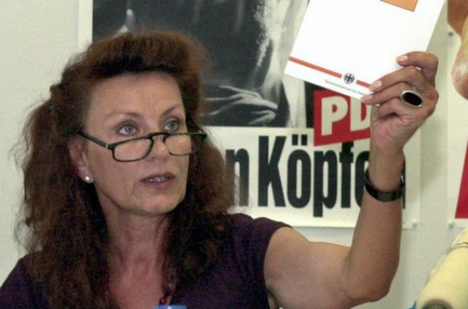 Ulla Jelpke, députée au Bundestag : « la Kabylie est sous domination militaire permanente » Ulla Jelpke, députée au Bundestag : « la Kabylie est sous domination militaire permanente »