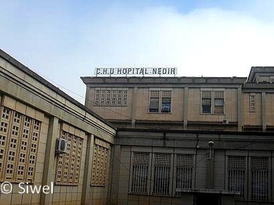 Le DG du CHU de Tizi-Ouzou accuse des professeurs de servir les cliniques privées Le DG du CHU de Tizi-Ouzou accuse des professeurs de servir les cliniques privées