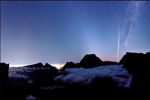 La comète Lovejoy visible à l'Ile de la Réunion La comète Lovejoy visible à l'Ile de la Réunion