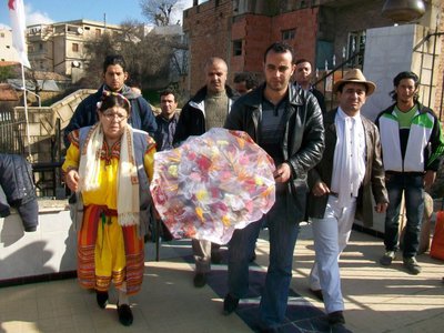 Recueillement sur la tombe de Matoub Lounès à l'occasion du 56 ème anniversaire de sa naissance