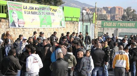 Kabylie : une caravane de supporters pour demander le départ de Moh Cherif Hannachi