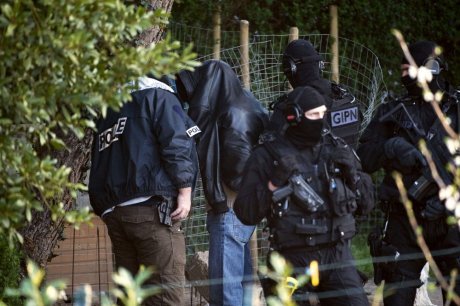 France : 19 islamistes arrêtés ce vendredi France : 19 islamistes arrêtés ce vendredi