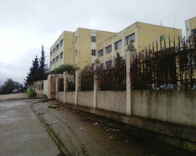 Les professeurs du lycée polyvalent de Tizi-Gheniff en grève illimitée Les professeurs du lycée polyvalent de Tizi-Gheniff en grève illimitée