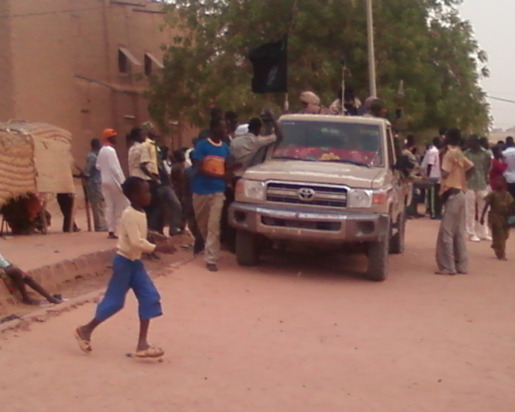 Conflit malien : Ansar Dine exige l'application de la charia (loi islamique) Conflit malien : Ansar Dine exige l'application de la charia (loi islamique)