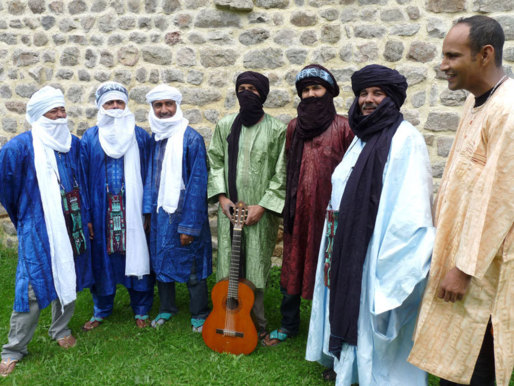 Tinariwen s'associe à Mossa Ag Attaher et appelle au rassemblement du 7 juillet à Paris