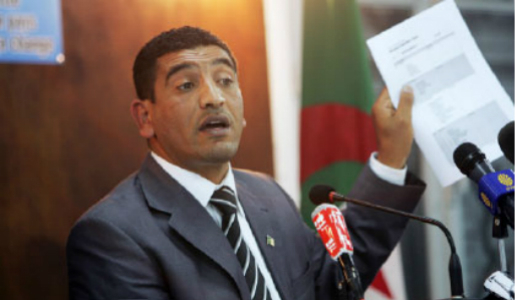 Karim Tabbou, dissident du FFS, a lancé son propre parti ce samedi Karim Tabbou, dissident du FFS, a lancé son propre parti ce samedi