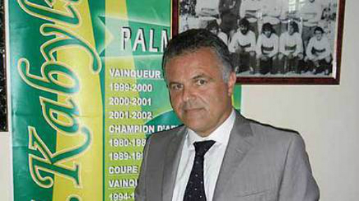Enrico Fabbro : « En 10 jours, changer d'entraîneur et de président, c'est dangereux pour la JSK » Enrico Fabbro : « En 10 jours, changer d'entraîneur et de président, c'est dangereux pour la JSK »