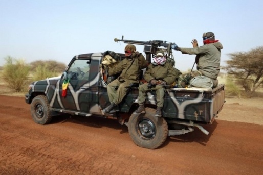 Mali : Amnesty Internationale et HRW dénoncent les exactions de l'armée malienne et des islamistes. La France est priée d'ouvrir une enquête sur une frappe aérienne.