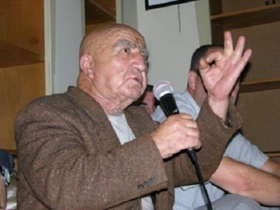 1er Anniversaire Du Deces De Ben Hanafi L Hommage Du Mak Au Defunt Siwel 1er Anniversaire Du Deces De Ben Hanafi L Hommage Du Mak Au Defunt Siwel