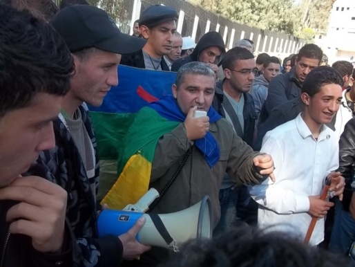 Conférence de Bouaziz Ait Chebib à Lɣava : « L'économie moderne tire sa force du savoir et de la technologie ».