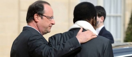 Mali: à J-2 des élections présidentielles, qui sera l'élu de François Hollande ? Mali: à J-2 des élections présidentielles, qui sera l'élu de François Hollande ?