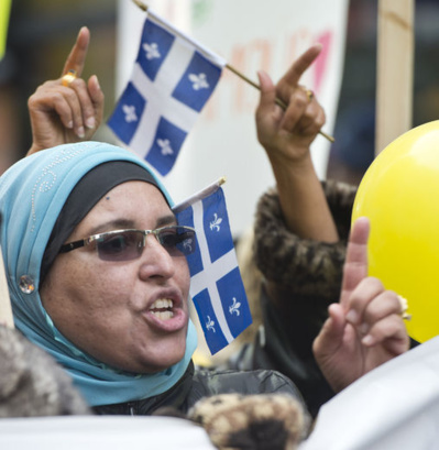 Charte de la laïcité au Québec : les associations des musulmans et des arabes « pour la laïcité au Québec » contre l'interdiction des signes religieux ostentatoires.