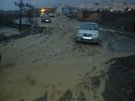 Innondations/ Un début de décembre glissant pour la ville côtière d'Azeffoun