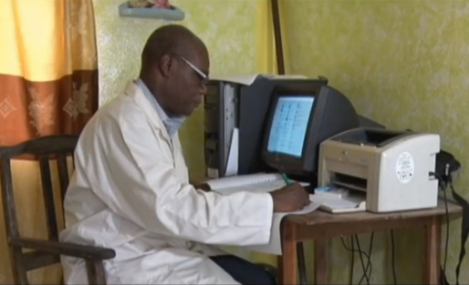 Mort d'Albert Ebossé : un médecin camerounais exige de l'Algérie une commission rogatoire