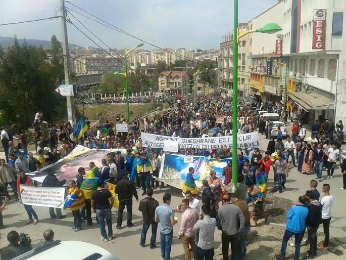 Gigantesques marches du MAK en Kabylie 