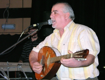 Le MAK apporte son soutien au chanteur kabyle, Ouazib Md Ameziane, menacé par les islamistes