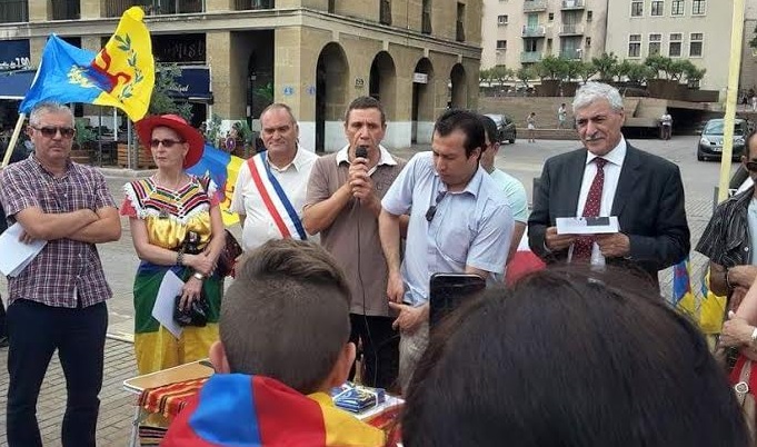 Intervention de Kader DAHDAH lors de la levée du drapeau Kabyle à Marseille le 13/06/2015