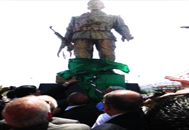 L'Etat algérien érige des statues aux colonels kabyles après avoir séquestré les cadavres des uns et organisé la liquidation des autres…