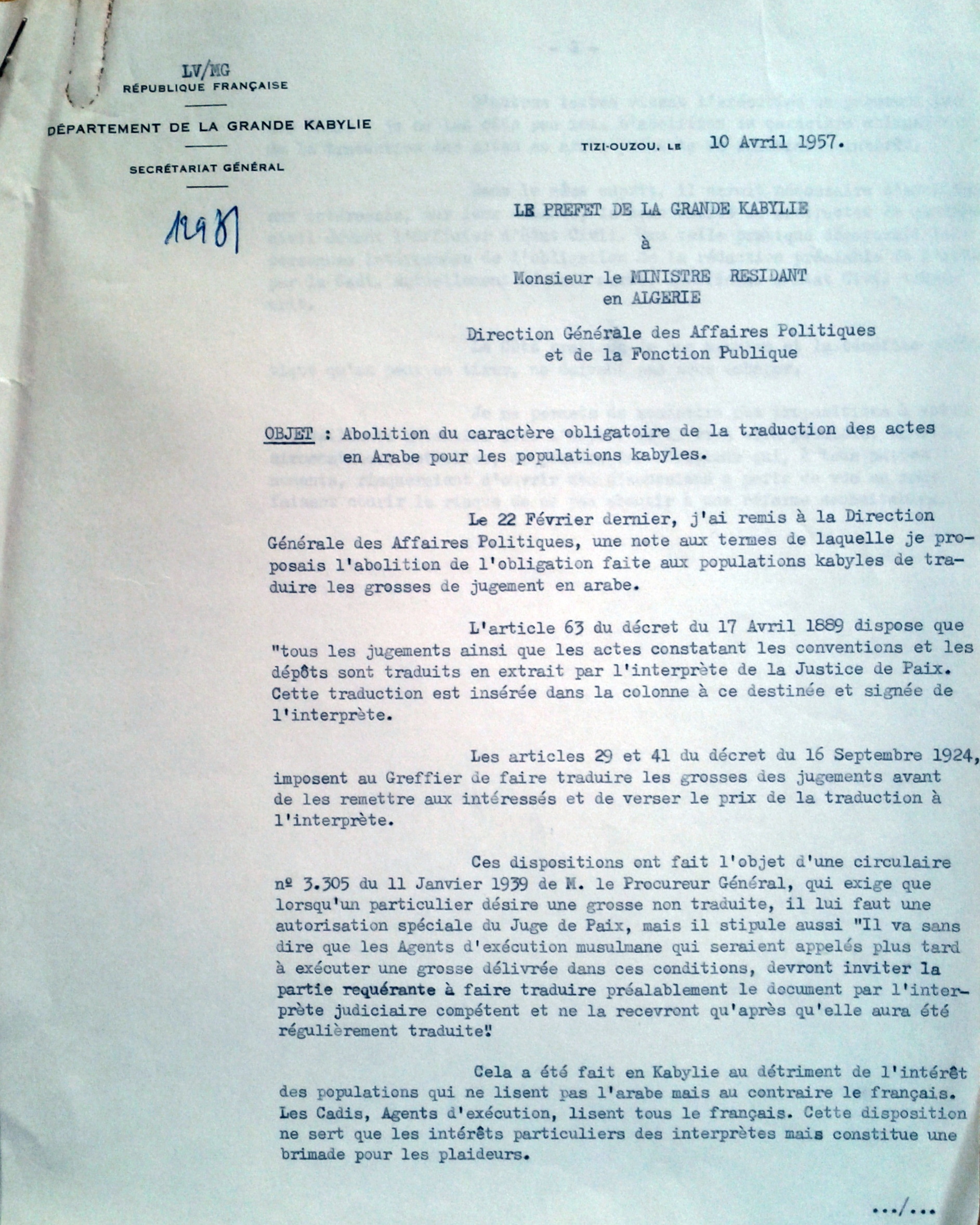 1957 : Abolition de l'obligation pour les Kabyles de traduire les grosses de jugement en arabe