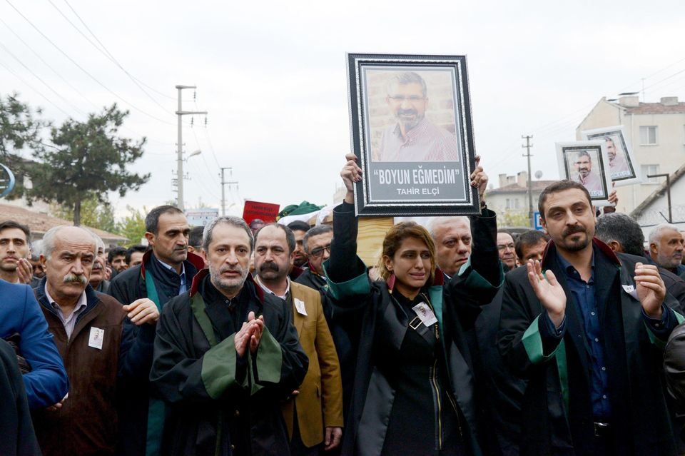 Le fascisme de l'AKP a encore tué : le bâtonnier de Diyarbakir exécuté lors d'une conférence de presse
