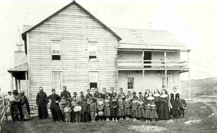 Le Canada demande  Le Canada demande