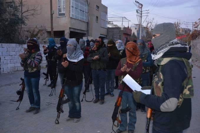 Sur le modèle des YPG / YPJ qui ont libéré Kobanê, les Kurdes de Turquie créent des Unités de Protection des Civils, les YPS 