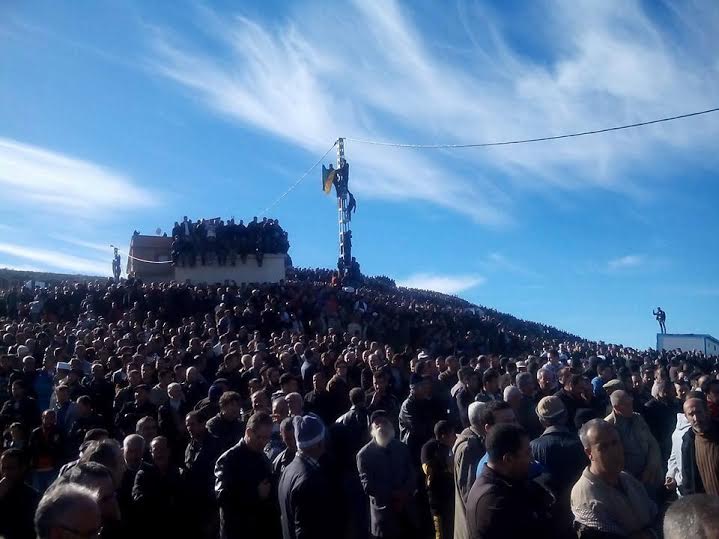 Hocine Ait-Ahmed : Des funérailles populaires malgré la récupération de la 